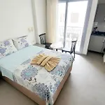 Ressa 马尔马里斯
