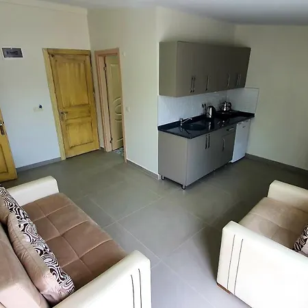 Ressa Apartment *