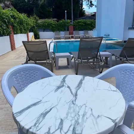 Ressa ホテル